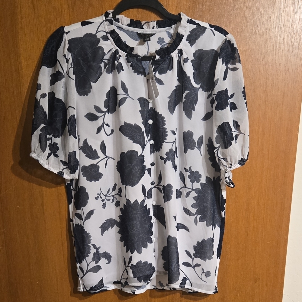 NWT Ann Taylor Midnight Blue Floral Blouse